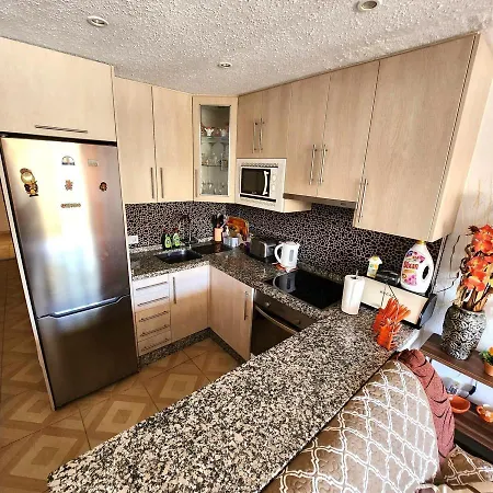 Two Bedroom Duplex In Castle Harbourc206 Los Cristianos (Tenerife)